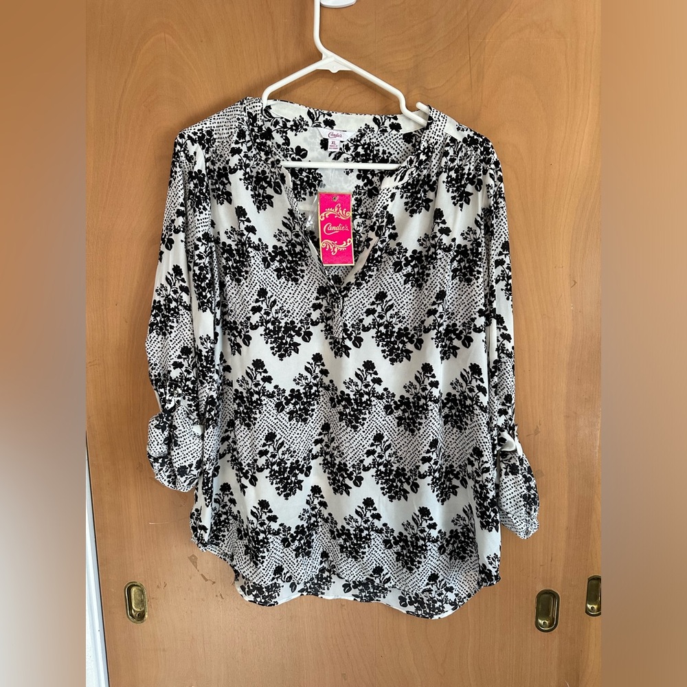 Black and white blouse